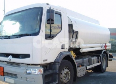 camion_citerne_eau_renault