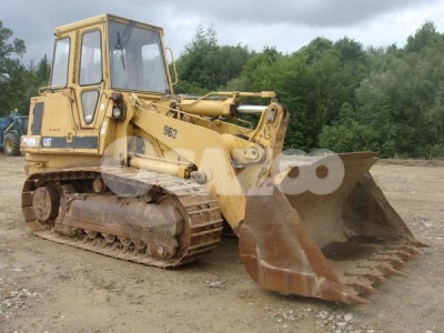 chargeur_sur_chenilles_caterpillar_400