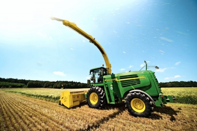 ensileuseautomotricejohndeere7950i1_400