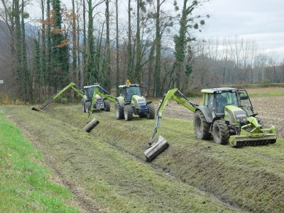 tracteurs_avec_pareuse.jpeg_400