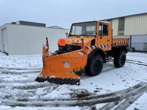 Benne basculante de chantier et de TP Unimog U1450