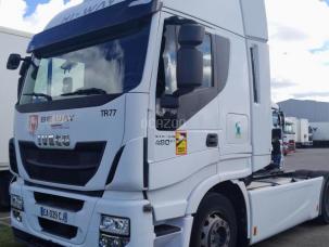 Pour semi-remorque Iveco Stralis