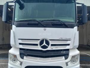 Pour semi-remorque Mercedes Actros