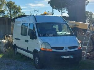 Fourgon avec parois et toit rigide Renault Master