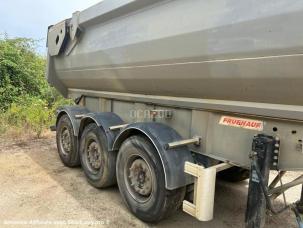 Benne basculante de chantier et de TP Fruehauf Non spécifié