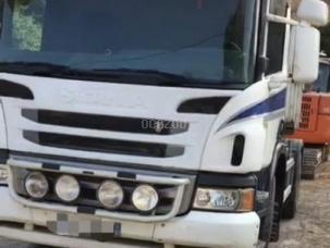 Pour semi-remorque Scania P