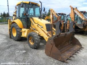 Tractopelle rigide New Holland LB 110