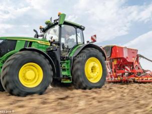 Tracteur agricole John Deere 6215R