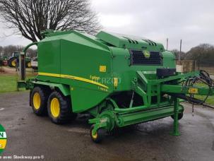 Presse à balles rondes John Deere C440R