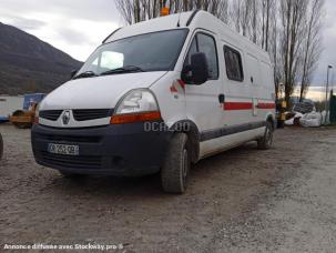 Fourgon avec parois et toit rigide Renault Master