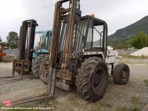 JCB 930