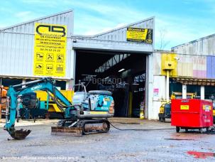 Mini-pelle KOBELCO Mini pelle électrique SK007