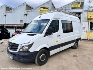 Fourgon avec parois et toit rigide Mercedes SPRINTER 2 V6 3L 190cv