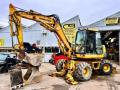 Pelle  Komatsu PW110R-1 PELLE A PNEUS 12T