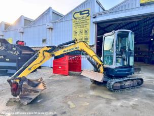 Mini-pelle New Holland E35B SR mini pelle 3,5T