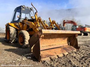 Tractopelle rigide Case 580 G 4x4 Tractopelle