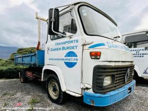 Benne basculante de chantier et de TP Saviem SG 2 Camion benne 3,5T