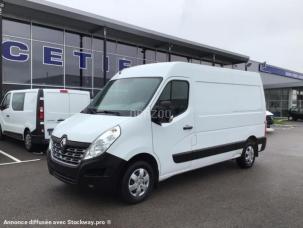 Fourgon avec parois et toit rigide Renault Master