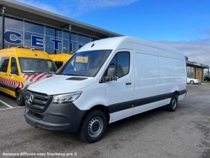 Fourgon avec parois et toit rigide Mercedes Sprinter