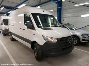 Fourgon avec parois et toit rigide Mercedes eSprinter