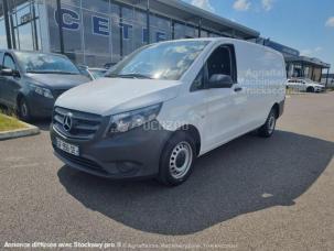 Fourgon avec parois et toit rigide Mercedes Vito
