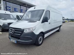 Fourgon avec parois et toit rigide Mercedes Sprinter