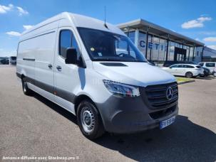 Fourgon avec parois et toit rigide Mercedes Sprinter