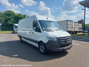 Fourgon avec parois et toit rigide Mercedes Sprinter