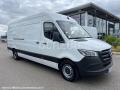 Fourgon avec parois et toit rigide Mercedes Sprinter
