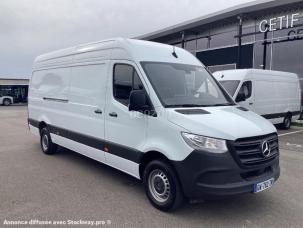 Fourgon avec parois et toit rigide Mercedes Sprinter