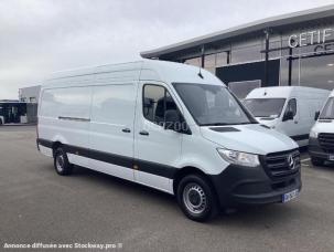 Fourgon avec parois et toit rigide Mercedes Sprinter