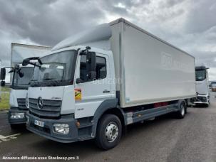 Fourgon avec parois et toit rigide Mercedes Atego
