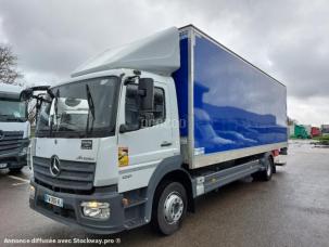 Fourgon avec parois et toit rigide Mercedes Atego