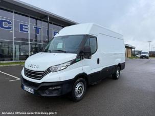 Fourgon avec parois et toit rigide Iveco Daily