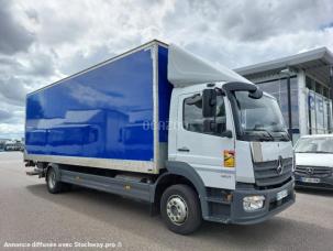 Fourgon avec parois et toit rigide Mercedes Atego