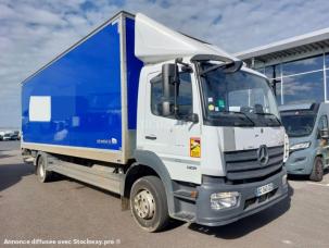 Fourgon avec parois et toit rigide Mercedes Atego