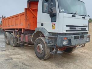 Benne basculante de chantier et de TP Iveco Cursor