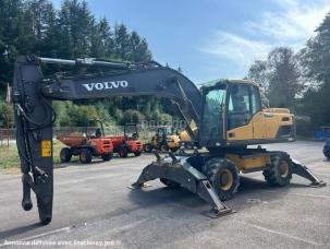Pelle  Volvo EW180 D