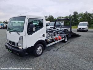 Porte-voitures Nissan NT 400