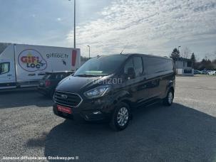 Fourgon avec parois et toit rigide Ford Transit
