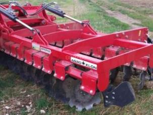 Déchaumeur nc Agro Klon Jaguar 500
