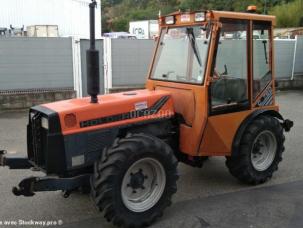 Tracteur vigneron Holder C760