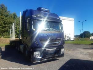 Pour semi-remorque Iveco Stralis