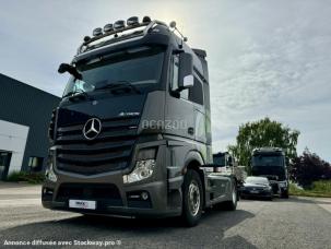 Pour semi-remorque Mercedes Actros