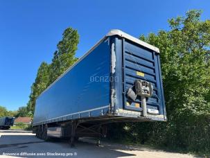 Carrosserie à parois latérales souples coulissantes (PLSC) Fruehauf -