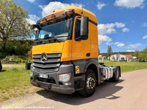 Pour semi-remorque Mercedes Actros