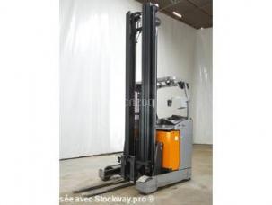 Chariot gros tonnage à fourches Still