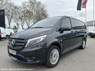 Fourgon avec parois et toit rigide Mercedes Vito