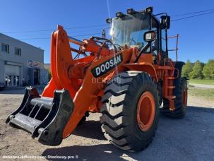 Chargeuse  Doosan DL300