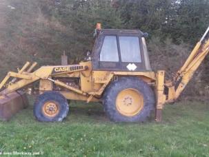 Tractopelle rigide Case 580 F